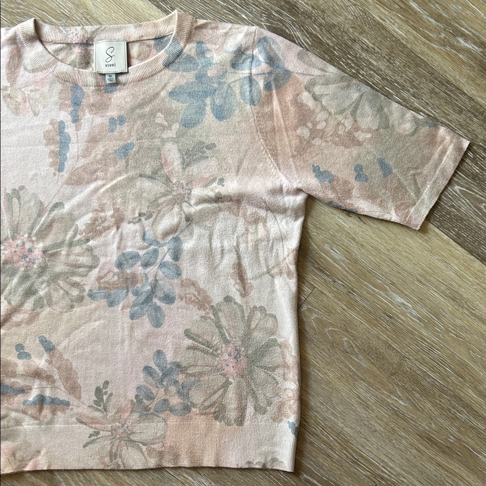 Sioni Pastel Floral Crewneck Sweater- SOFT AF! - Picture 5 of 10